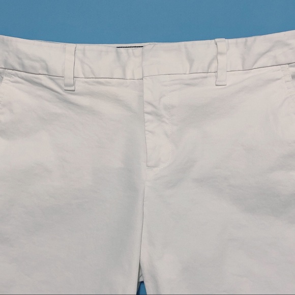 TOMMY HILFIGER | White Bermuda Shorts | Size 8 - Picture 6 of 16